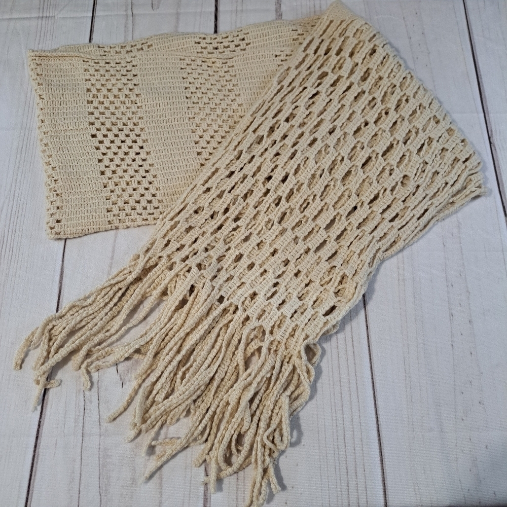 Cato Cream Crochet Fringe Scarf